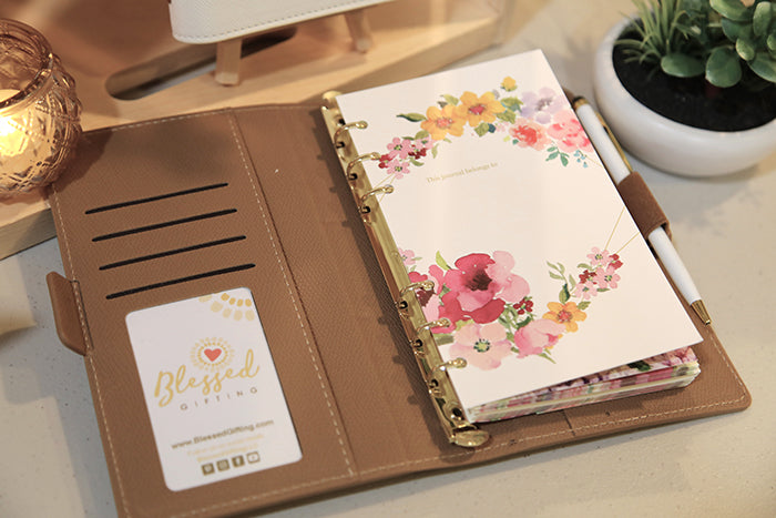 The Everyday Explorer Journal: Your Daily Planner & Notebook