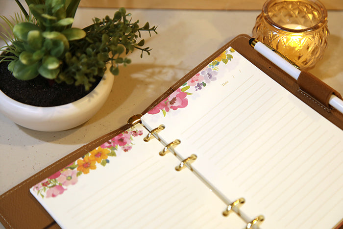 The Everyday Explorer Journal: Your Daily Planner & Notebook