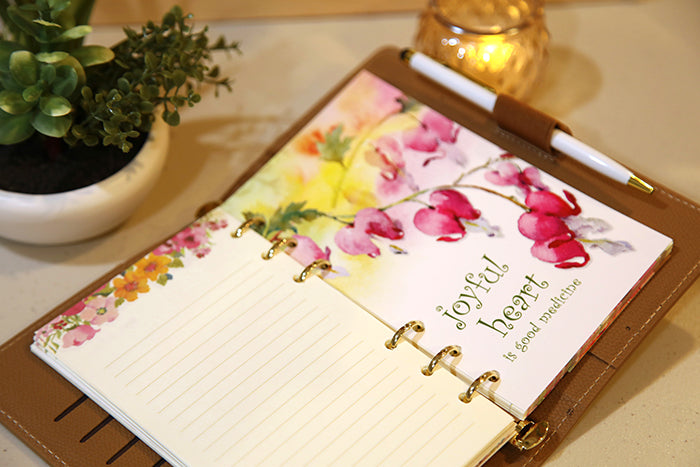 The Everyday Explorer Journal: Your Daily Planner & Notebook